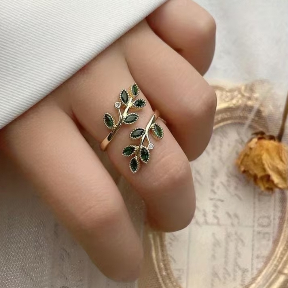 Open Leaf Ring